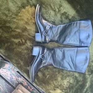 Leather boots